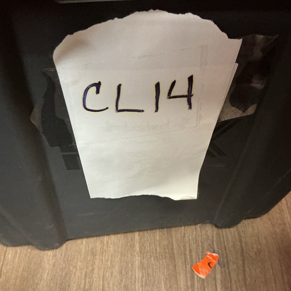 Alo yoga cropped atmosphere puffer coat new bright red size small - Picture 11 of 11